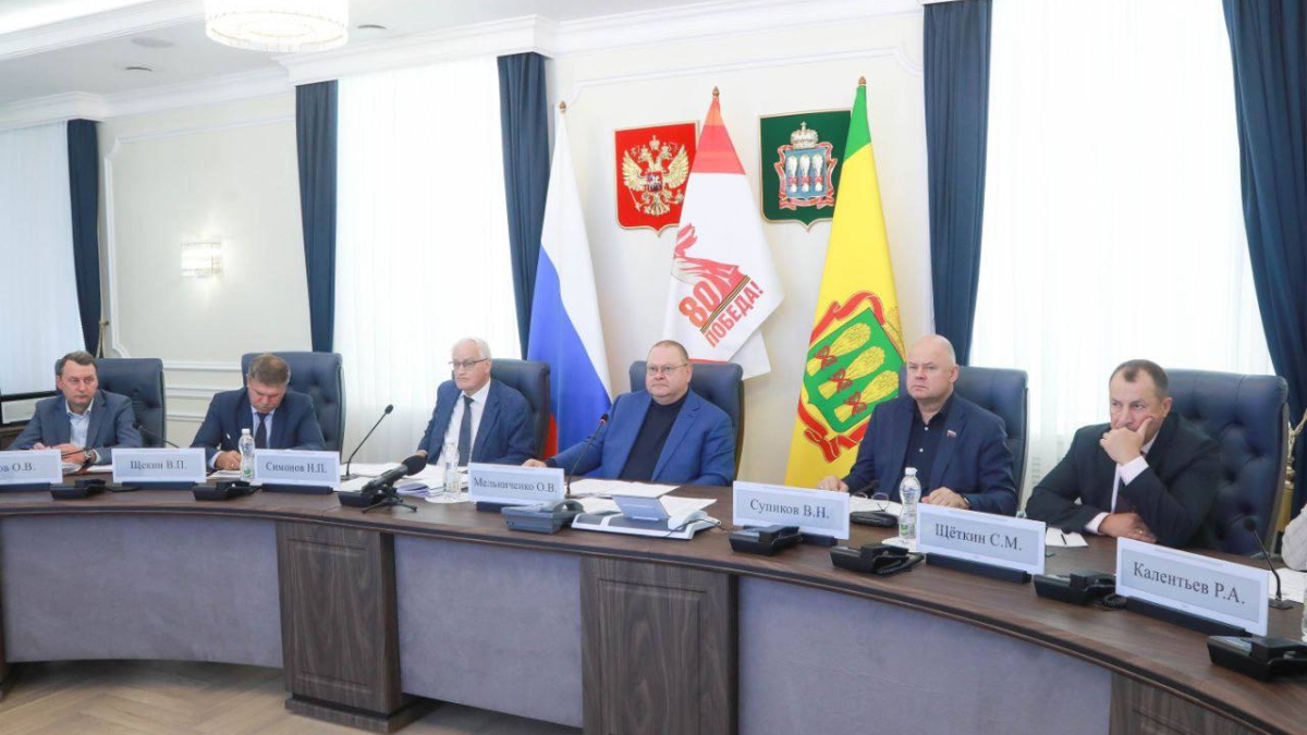 Пензенский губернатор оценил готовность сферы ЖКХ региона к зиме в 97% из личного архива О.Мельниченко