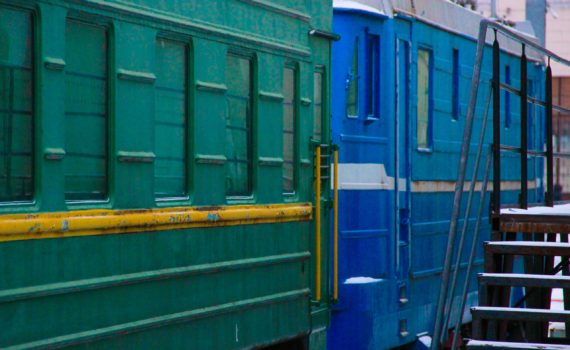 Депо в огне, бюджеты в минусе: Украина признала, что не может спасти свои железные дороги без помощи Запада Депо в огне, бюджеты в минусе: Украина признала, что не может спасти свои железные дороги без помощи Запада